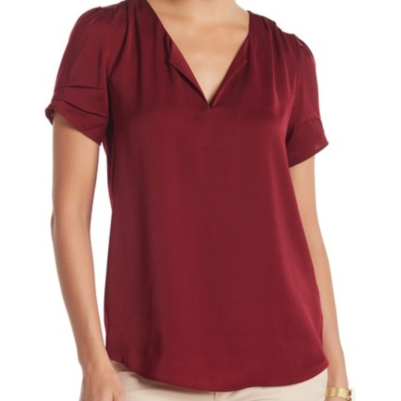 Daniel Rainn Tops - NWT DR2 by Daniel Rainn Short Sleeve Sateen Top XL